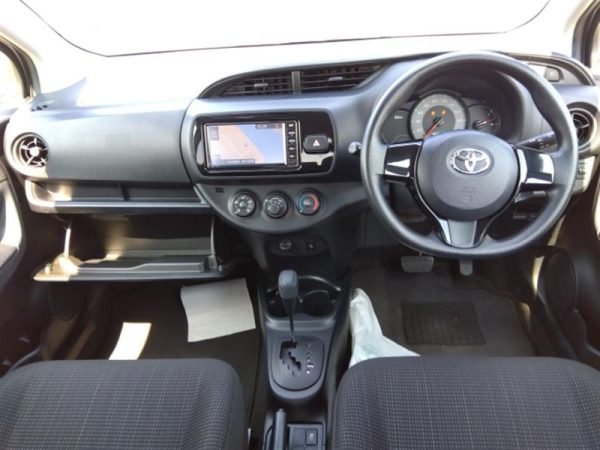 Toyota Vitz 2019 г.в. — изображение 11