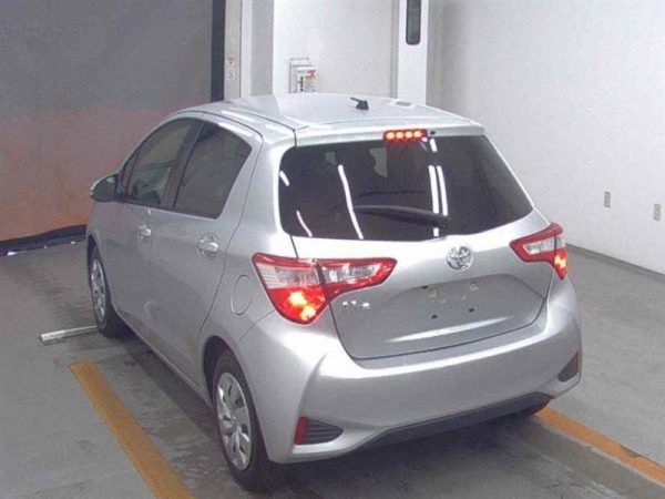 Toyota Vitz 2019 г.в. — изображение 4